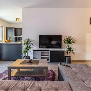  Apartment Sabina